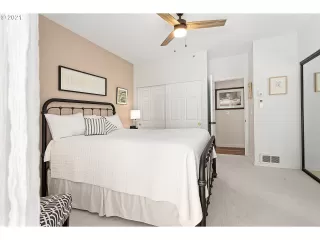 Photo #6: 22438509 Listing 