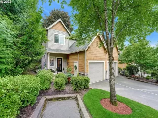 Photo #1: 22439060 Listing