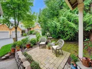 Photo #3: 22439060 Listing