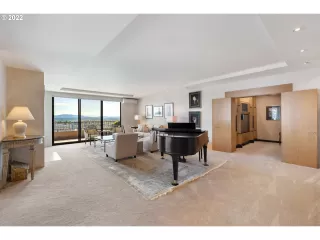 Photo #2: 22439171 Listing