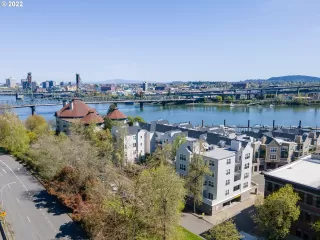 Photo #5: 22439340 Listing 