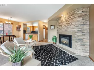 Photo #6: 224401923 Listing 