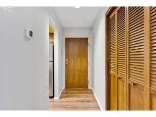 Photo #3: 22441119 Listing 