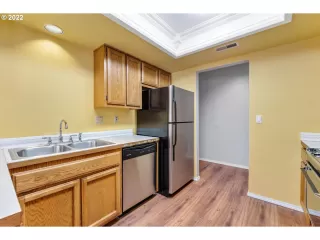 Photo #6: 22441119 Listing 