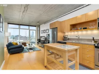 Photo #3: 22443013 Listing