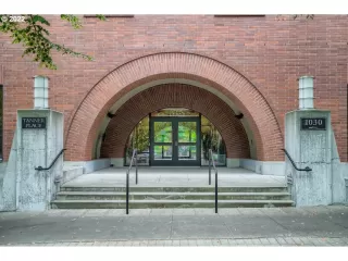 Photo #1: 22444850 Listing