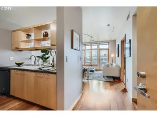 Photo #3: 22444850 Listing