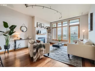 Photo #5: 22444850 Listing