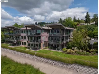 Photo #1: 22445339 Listing