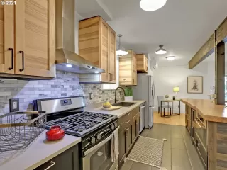 Photo #3: 22445750 Listing