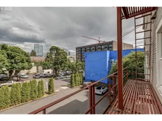 Photo #1: 22445782 Listing