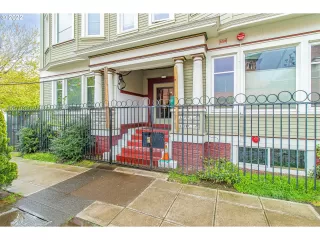 Photo #1: 22445791 Listing