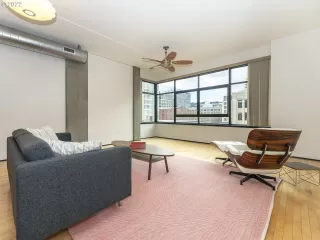 Photo #5: 22445842 Listing 