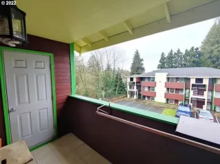 Photo #6: 22446119 Listing