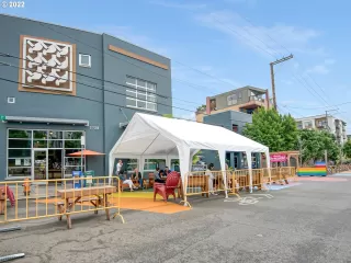 Photo #2: 22447063 Listing