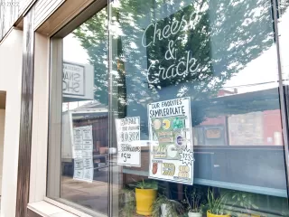 Photo #3: 22447063 Listing