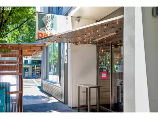 Photo #4: 22447063 Listing