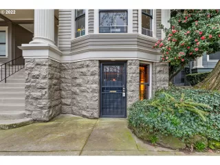 Photo #2: 22447449 Listing