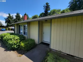 Photo #4: 22449155 Listing