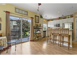 Photo #5: 22449281 Listing 