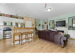 Photo #6: 22449281 Listing 