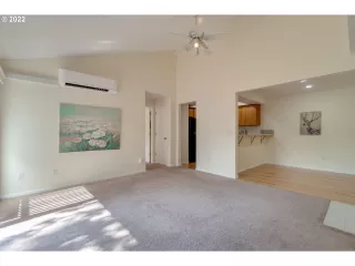 Photo #3: 22449853 Listing 