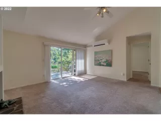 Photo #5: 22449853 Listing 