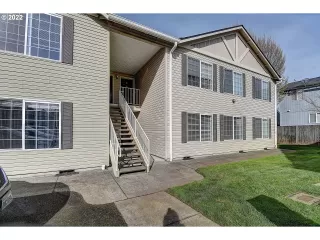 Photo #2: 22450119 Listing