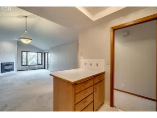 Photo #6: 22450484 Listing 