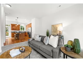 Photo #4: 22450672 Listing