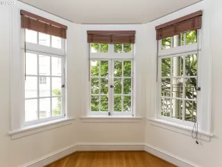 Photo #6: 22451090 Listing