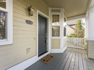 Photo #5: 22451149 Listing