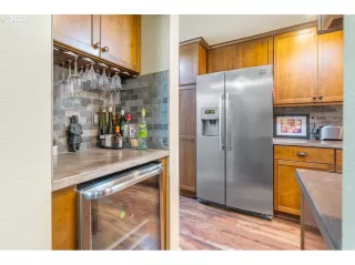 Photo #5: 22451703 Listing 