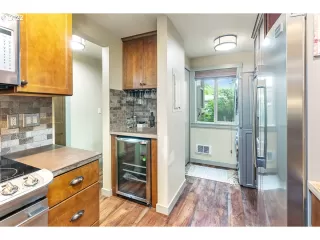 Photo #6: 22451703 Listing 