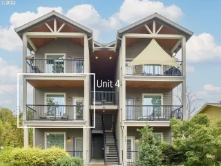 More Details about MLS # 22452515 : 5734 N MONTANA AVE 4