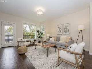 Photo #6: 22452515 Listing