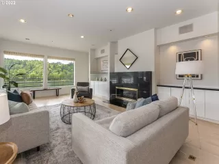 Photo #4: 22452573 Listing