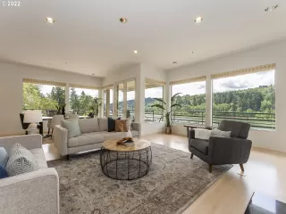 Photo #6: 22452573 Listing