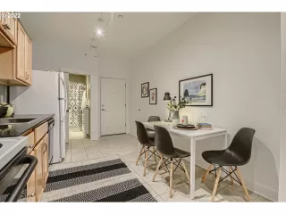 Photo #3: 22452708 Listing