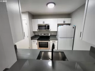 Photo #6: 22454393 Listing