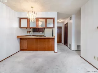 Photo #3: 22454654 Listing