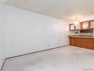 Photo #4: 22454654 Listing