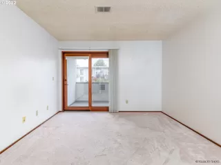 Photo #6: 22454654 Listing