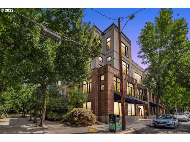 MLS: 22454676 Condo For Sale