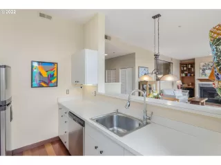 Photo #6: 22454676 Listing