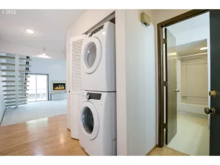 Photo #3: 22456630 Listing