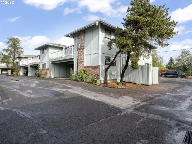 MLS: 22456634 Condo For Sale