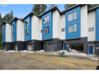 Click for more information on MLS # 22456821 : 2605 NW SUSSEX AVE More Details about MLS # 22456821 : 2605 NW SUSSEX AVE