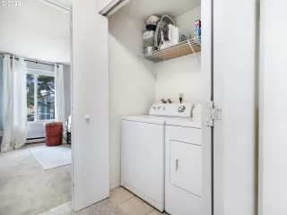 Photo #5: 22457838 Listing