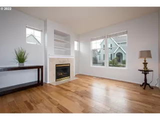 Photo #4: 22458758 Listing